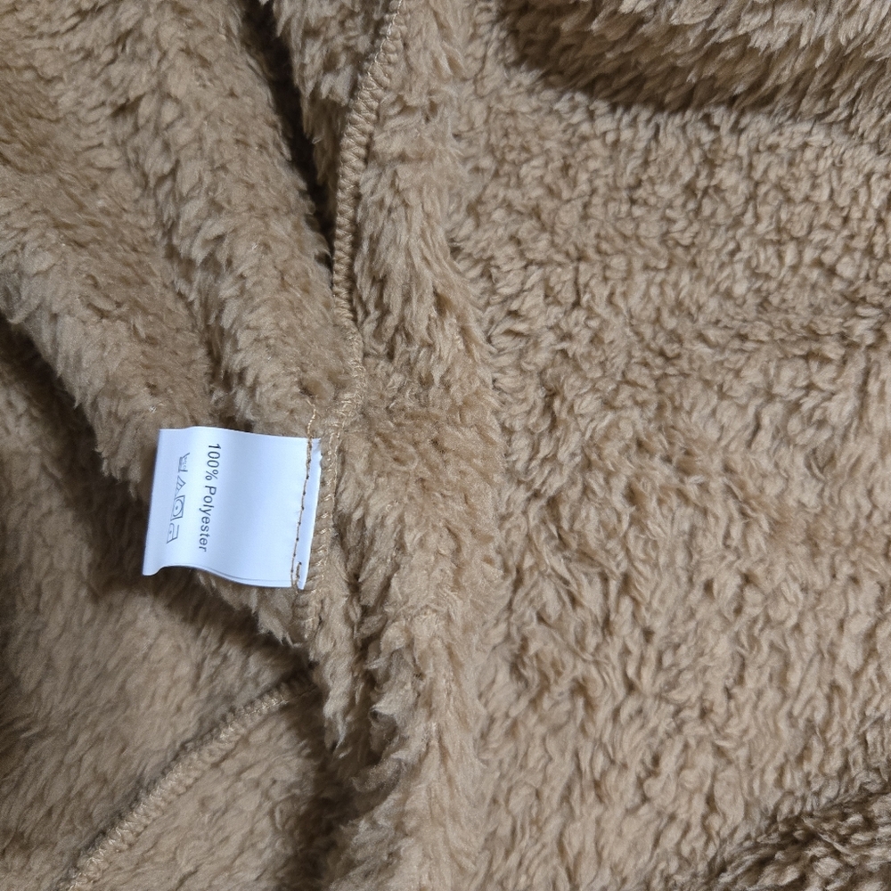 Cozy Tan Poncho with Tassels EUC Worn Once!!! Size L - Picture 10 of 13
